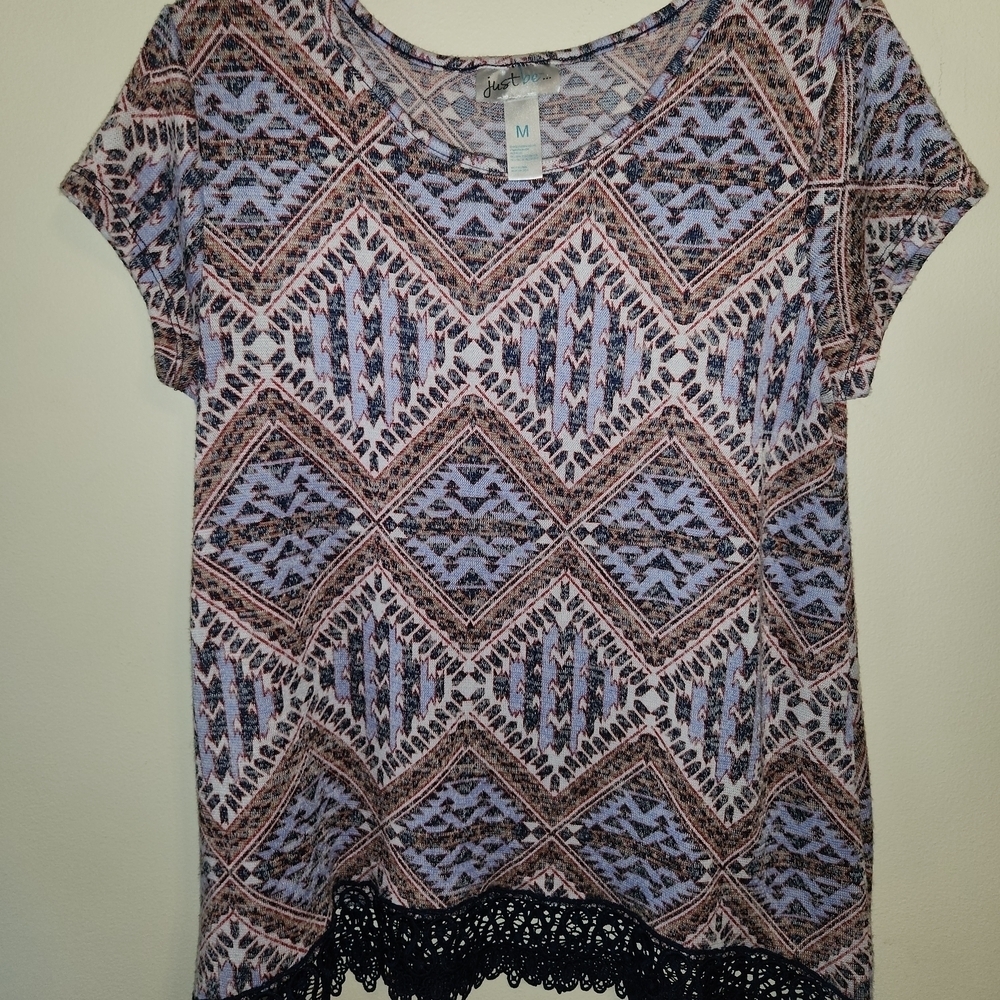 Just Be Geometric Short Sleeve Top with Lace Hem